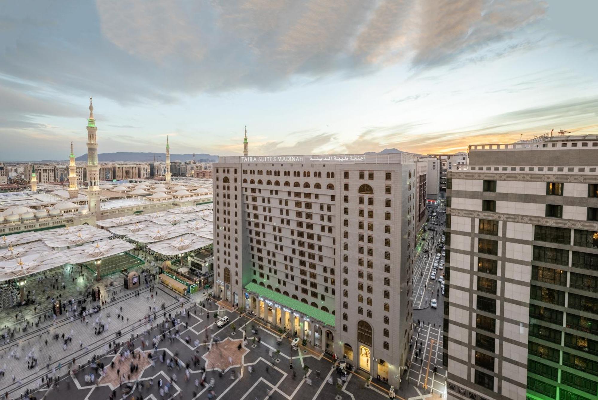 Taiba Suites Madinah Medina Ngoại thất bức ảnh The hotel in 2015