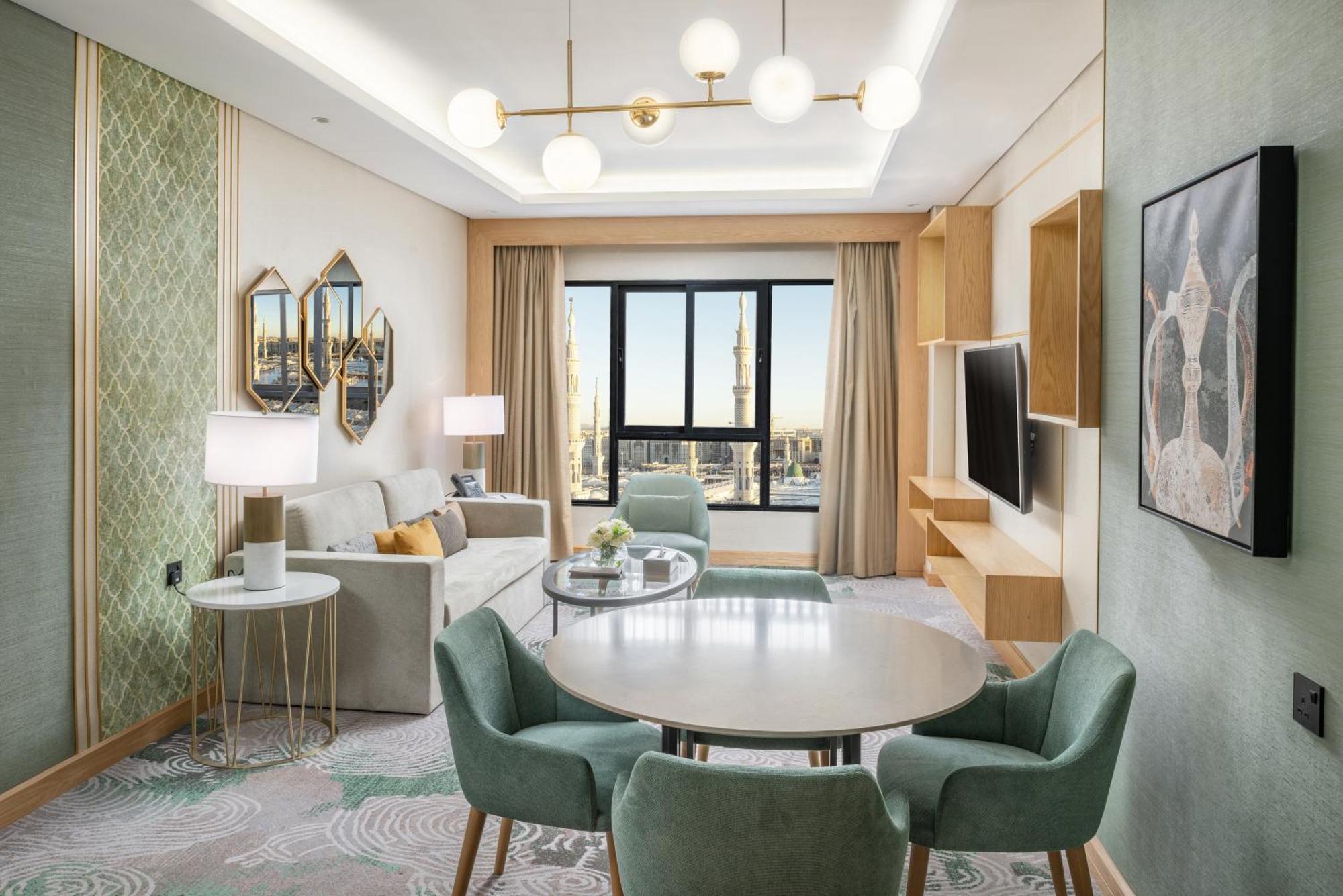 Taiba Suites Madinah Medina Ngoại thất bức ảnh A suite at the hotel